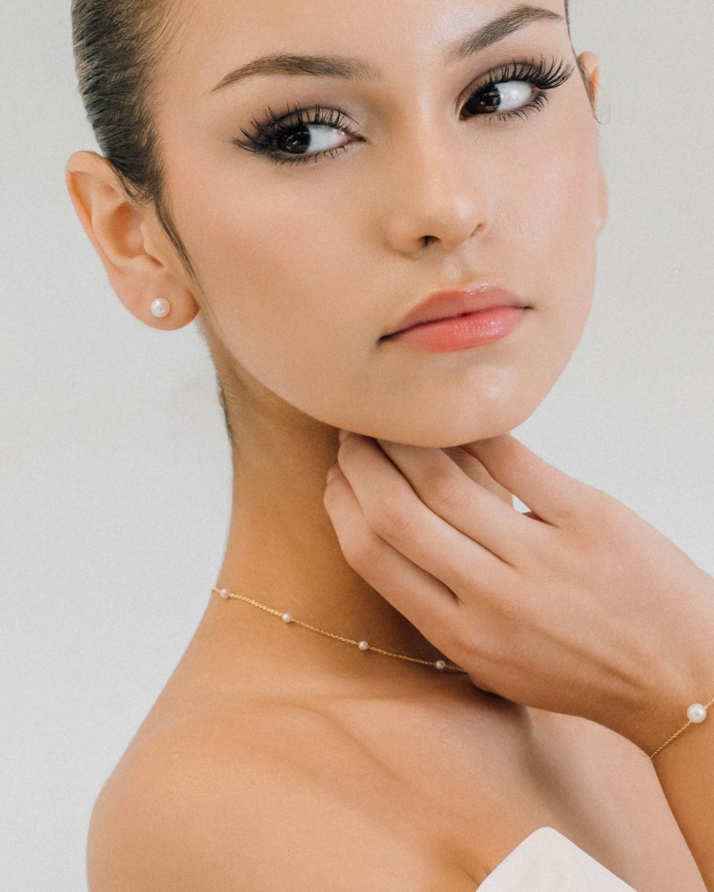 Aurora Pearl Station Necklace