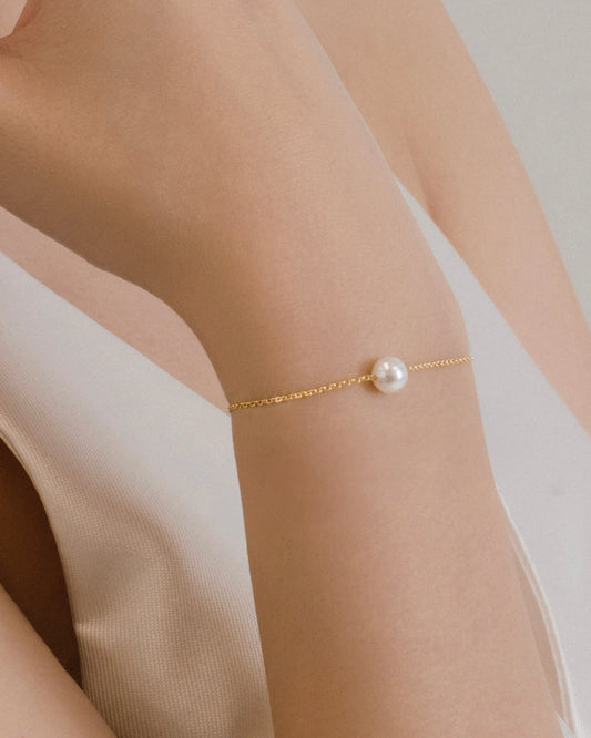 Grace Solitaire Pearl Bracelet