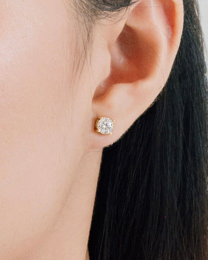 Eleanor Moissanite Studs