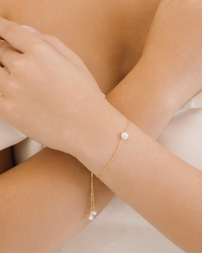Grace Solitaire Pearl Bracelet