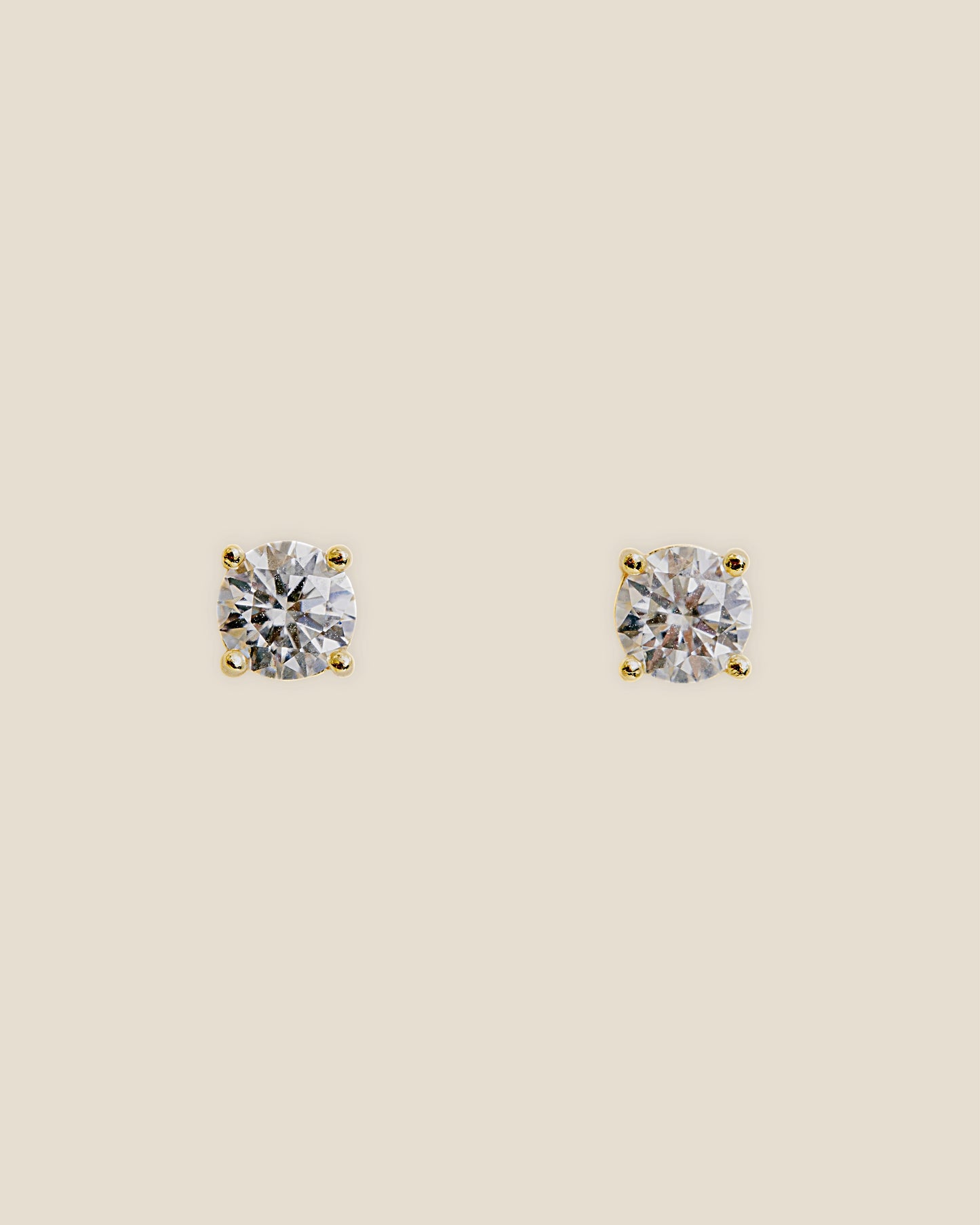 Eleanor Moissanite Studs